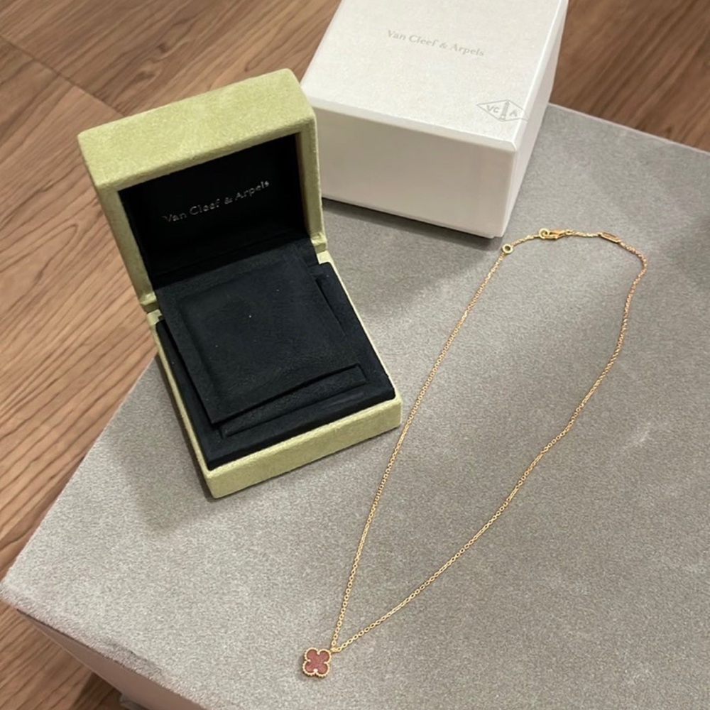 Van Cleef & Arpels Rose Gold Sweet Alhambra Pendant